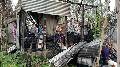 ইসলামপুরে অগ্নিকান্ডে ১৫ লক্ষাধিক টাকার ক্ষয়ক্ষতি