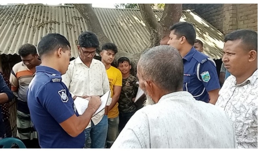 নওগাঁয় প্রধান উপদেষ্টার ভাই পরিচয়ে ৪ জন গ্রেপ্তার