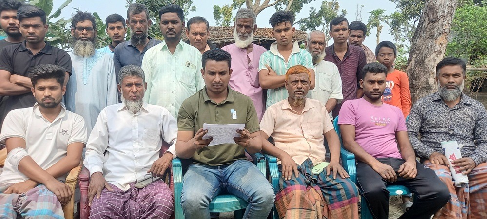 শ্রীপুরে মিথ্যা অপপ্রচার ও হামলার প্রতিবাদে সংবাদ সম্মেলন অনুষ্ঠিত