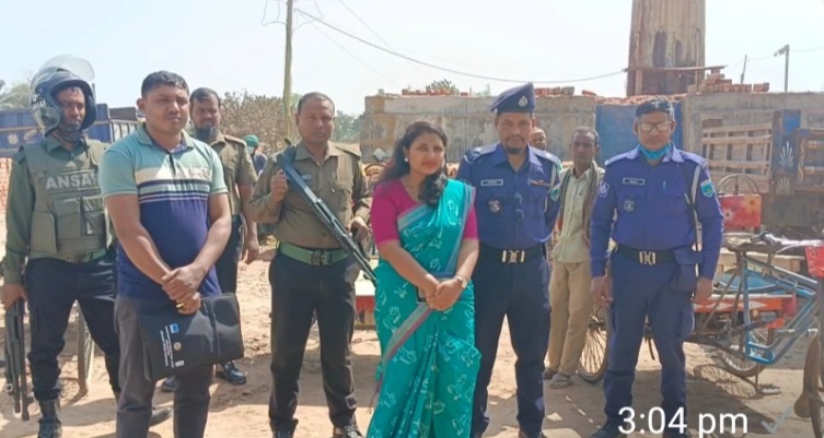 নওগাঁর বদলগাছী  ইটভাটায় ভ্রাম্যমান আদালতে অর্থদন্ড