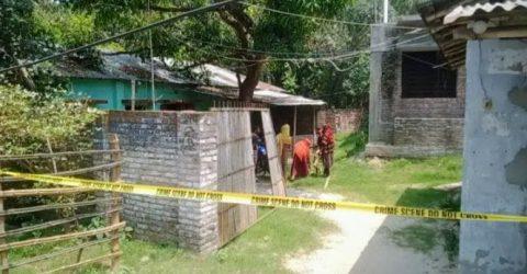 লালপুরে আইনজীবীর বাড়িতে সশস্ত্র মুখোশধারী ডাকাত দলের ভয়াবহ দুর্ধর্ষ ডাকাতি অস্ত্রের মুখে ৩ লক্ষ টাকা সহ ১০ ভরী স্বর্ণালংকার লুট,আহত ৩