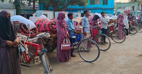 যৌতুক ছাড়া বিয়ে করায় ২০ নবদ¤পতিকে জামায়াতের উপহার
