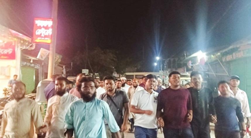আওয়ামী লীগ নিষিদ্ধ হওয়ায় শ্রীমঙ্গলে ছাত্র-জনতার আনন্দ মিছিল ও মিষ্টি বিতরণ