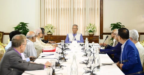রাজনৈতিক দলের সঙ্গে ঐকমত্য কমিশনের পরবর্তী ধাপের আলোচনার কর্মপরিকল্পনা দ্রুত চূড়ান্ত করার নির্দেশ দিলেন প্রধান উপদেষ্টা