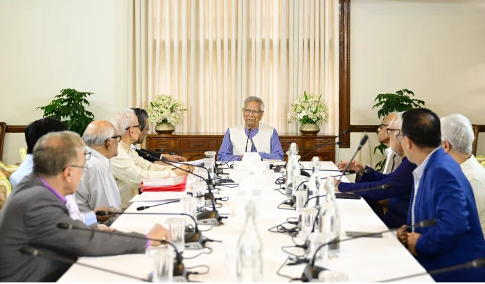 রাজনৈতিক দলের সঙ্গে ঐকমত্য কমিশনের পরবর্তী ধাপের আলোচনার কর্মপরিকল্পনা দ্রুত চূড়ান্ত করার নির্দেশ দিলেন প্রধান উপদেষ্টা