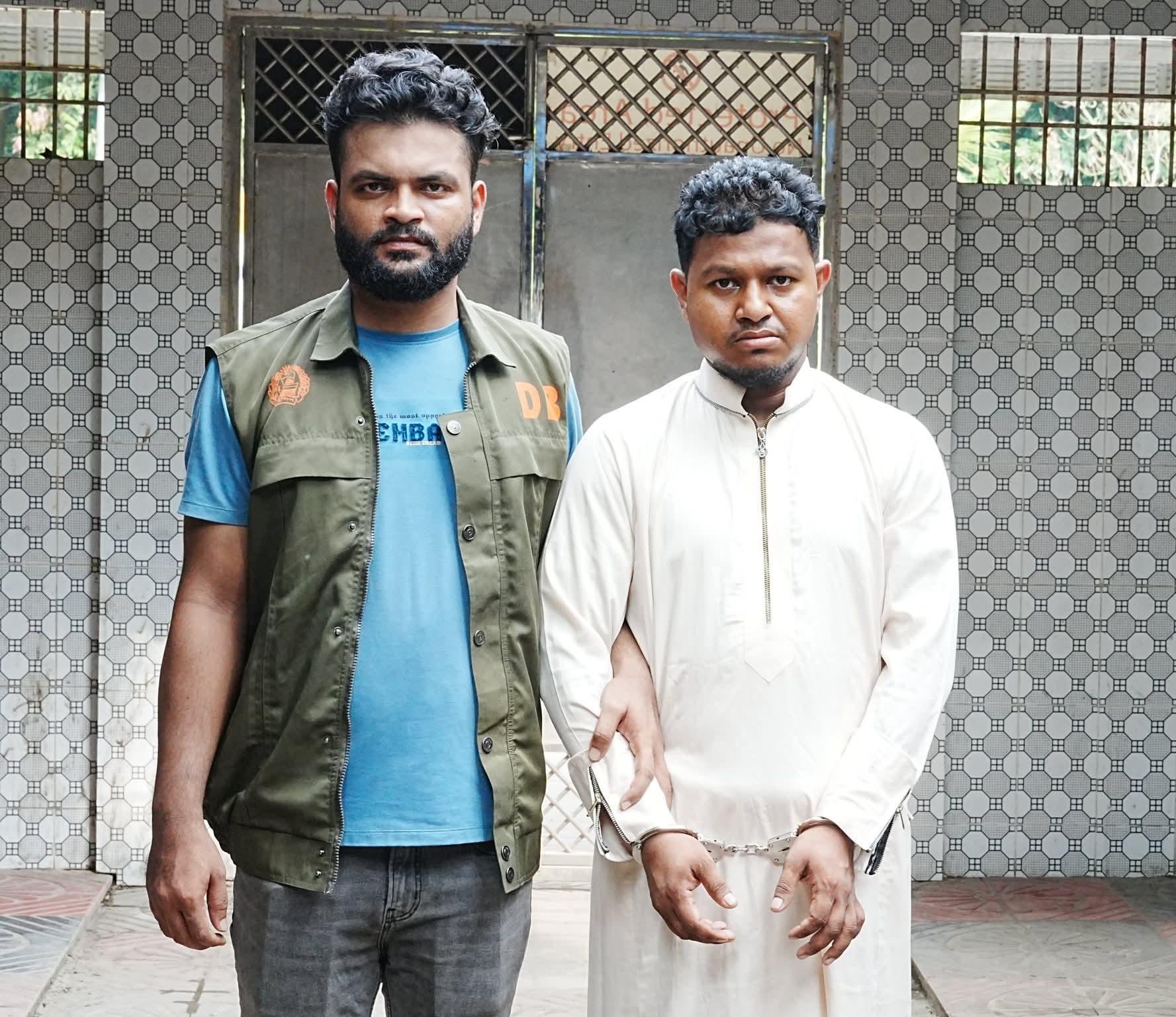 ধর্ষণে ব্যর্থ হয়ে কুবি শিক্ষার্থী ও তার মাকে হত্যা : পুলিশ সুপার