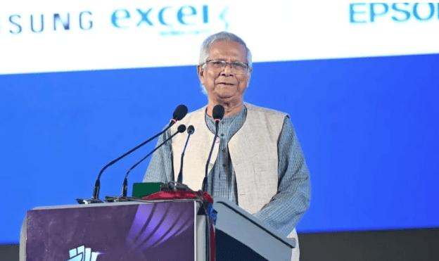 প্রযুক্তিগত অগ্রগতি বাড়িয়ে দ্রুত পরিবর্তনশীল বিশ্বের সঙ্গে তাল মেলাতে হবে – প্রধান উপদেষ্টা