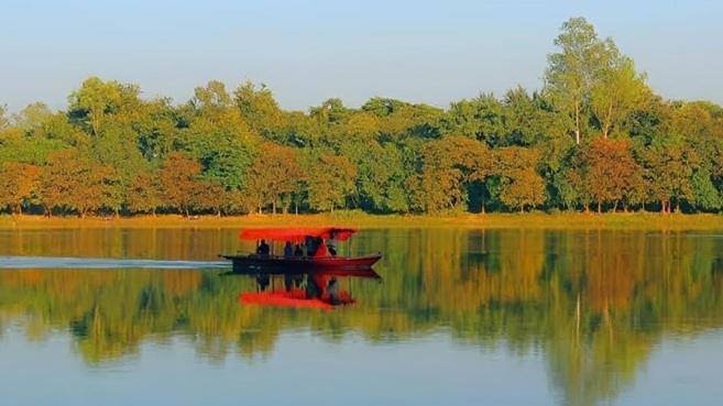 এক জেলাতেই পাঁচ সাগর, মনোমুগ্ধকর জলরাশি উপভোগ করতে দর্শনার্থীদের ভিড়