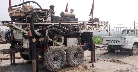 রংপুরে দীর্ঘ ৬০ বছর পর লোহার খনিতে নতুন করে কূপ খনন শুরু থাকতে পারে স্বর্ণ