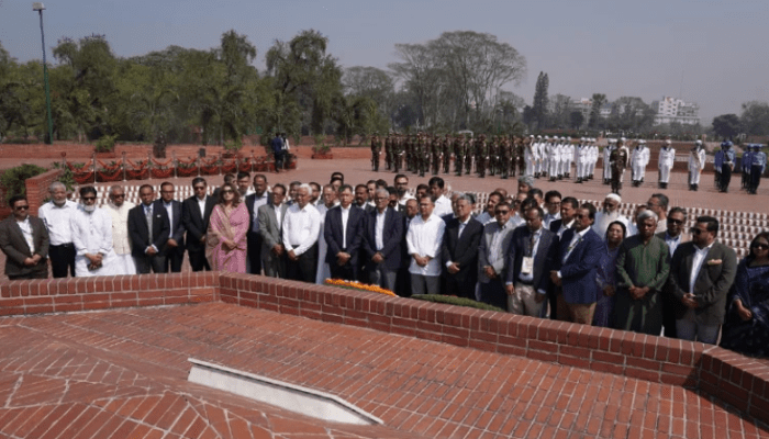 জাতীয় স্মৃতিসৌধে প্রধানমন্ত্রীর শ্রদ্ধা নিবেদন