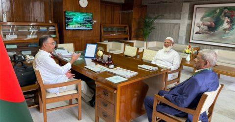 প্রধানমন্ত্রীর সঙ্গে বিরোধীদলীয় নেতার সৌজন্য সাক্ষাৎ