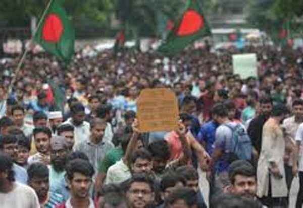 দেশজুড়ে সড়ক-মহাসড়কে বিক্ষোভ