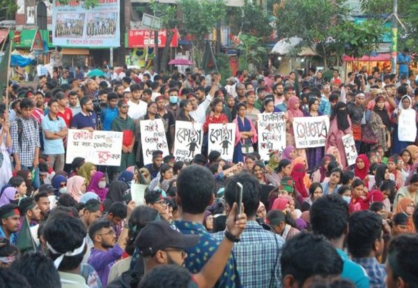 দেশজুড়ে বাংলা ব্লকেডে অচল রাজধানী