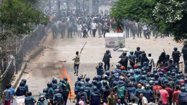 কারফিউ জারি করে সেনাবাহিনী মোতায়েন, সংঘর্ষে বাড়ল প্রাণহানি