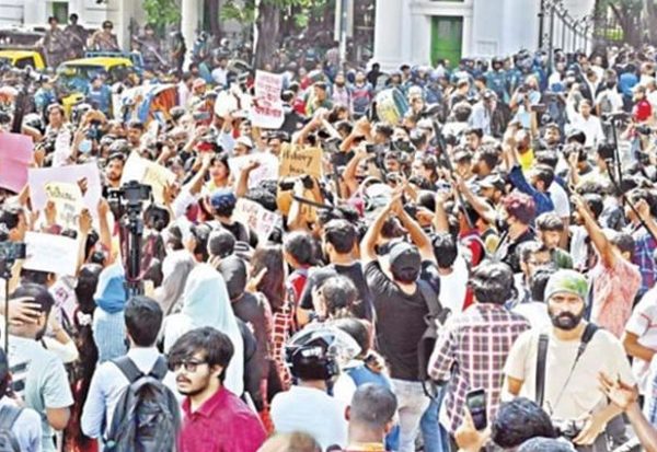 রিমেম্বারিং আওয়ার হিরোজ কর্মসূচির ধারাবাহিকতায় শ্রদ্ধা
