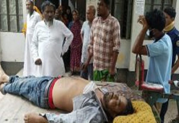 স্ত্রীর সাথে অভিমানে শ্বশুরবাড়িতে যুবকের আত্মহত্যা