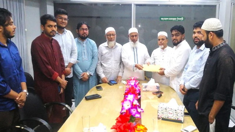 চট্টগ্রামে জুলাই শহীদদের পরিবারকে সহায়তা প্রদান করল জামায়াত