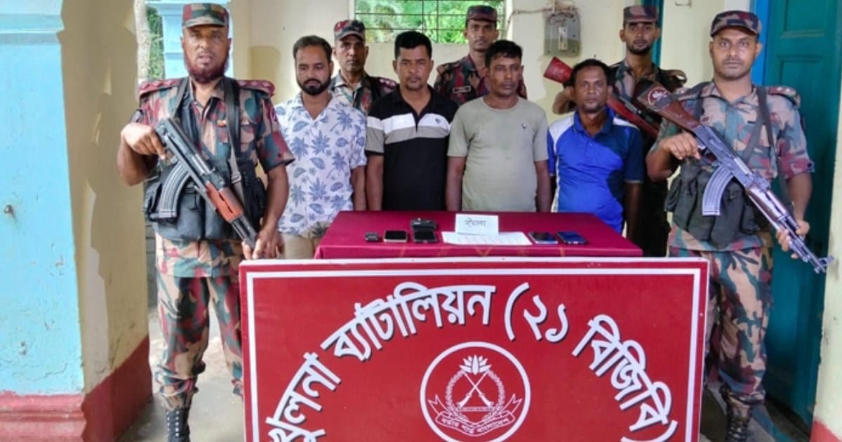 যশোরের সীমান্তে দুই ইউপি সদস্যসহ ৪ মাদক কারবারি আটক