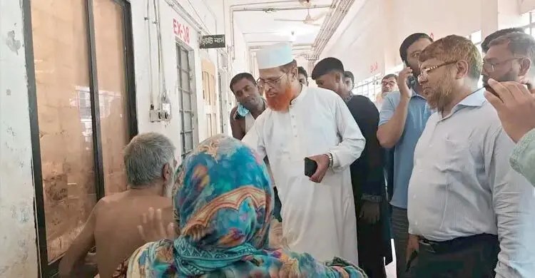 গাইবান্ধা জেনারেল হাসপাতালে খাবারের মান নিয়ে অভিযোগ, এমপি’র নজরে অনিয়ম