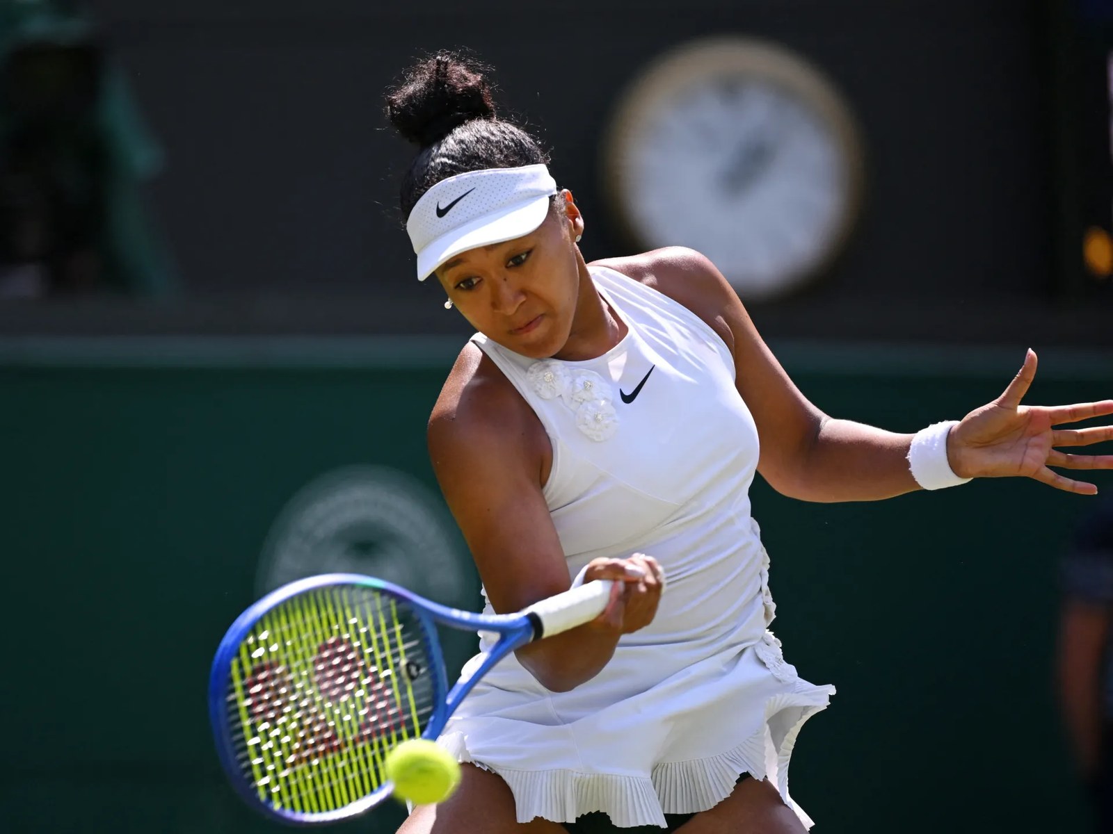 Naomi Osaka Advances to Wimbledon Round of 16 with Victory Over Daria Kasatkina