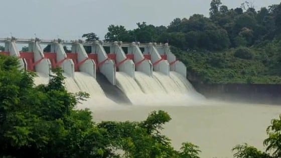 কাপ্তাই বাঁধের ৬ জলকপাট খুলে দেওয়া হলো