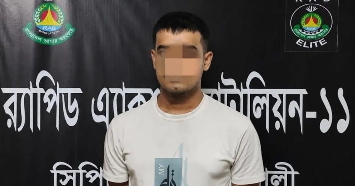 সালিশ বৈঠকে দাদাকে গুলি, যুবক গ্রেপ্তার