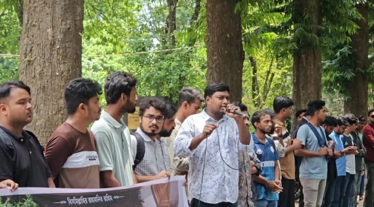 রাকসু ভবনে অস্ত্রের কারখানা থাকার অভিযোগ ছাত্রদলের