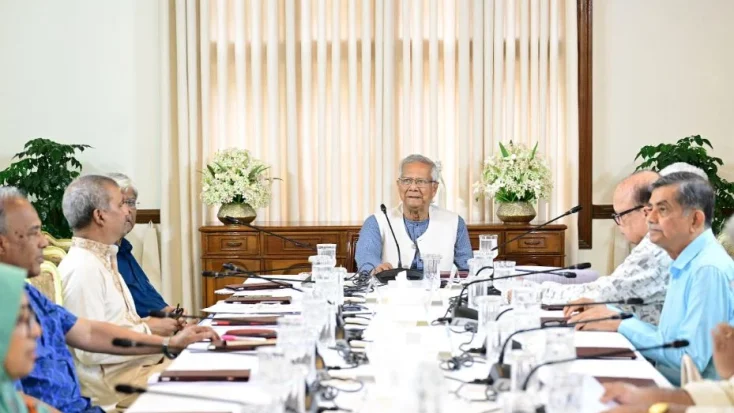 রোববার যমুনায় প্রধান উপদেষ্টা প্রফেসর মুহাম্মদ ইউনূসের সভাপতিত্বে সন্ত্রাসবিরোধী আইন অনুমোদনে উপদেষ্টা পরিষদের বৈঠক। ছবি : পিআইডি