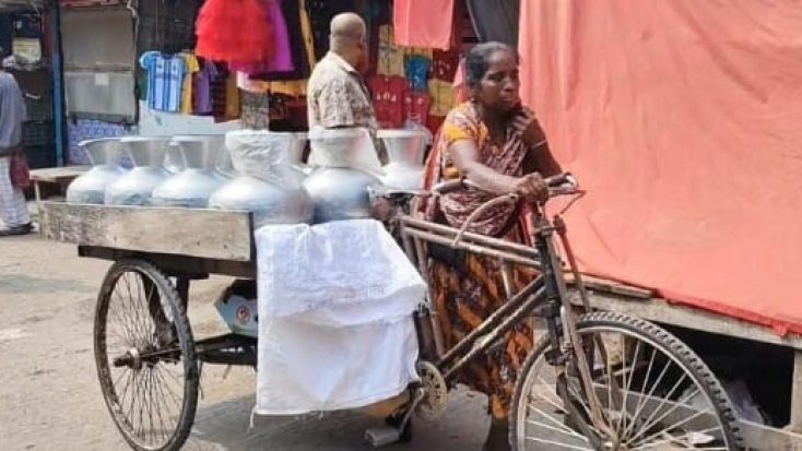 কলাপাড়ার পানি বুয়া রেহেনা
