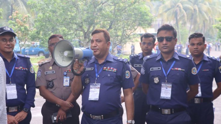 ভোলায় এএসআই নিয়োগ পরীক্ষা
